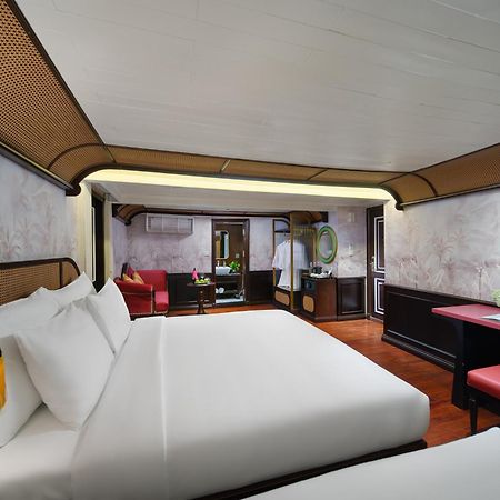 Signature Royal Halong Cruise Hạ Long Exterior foto
