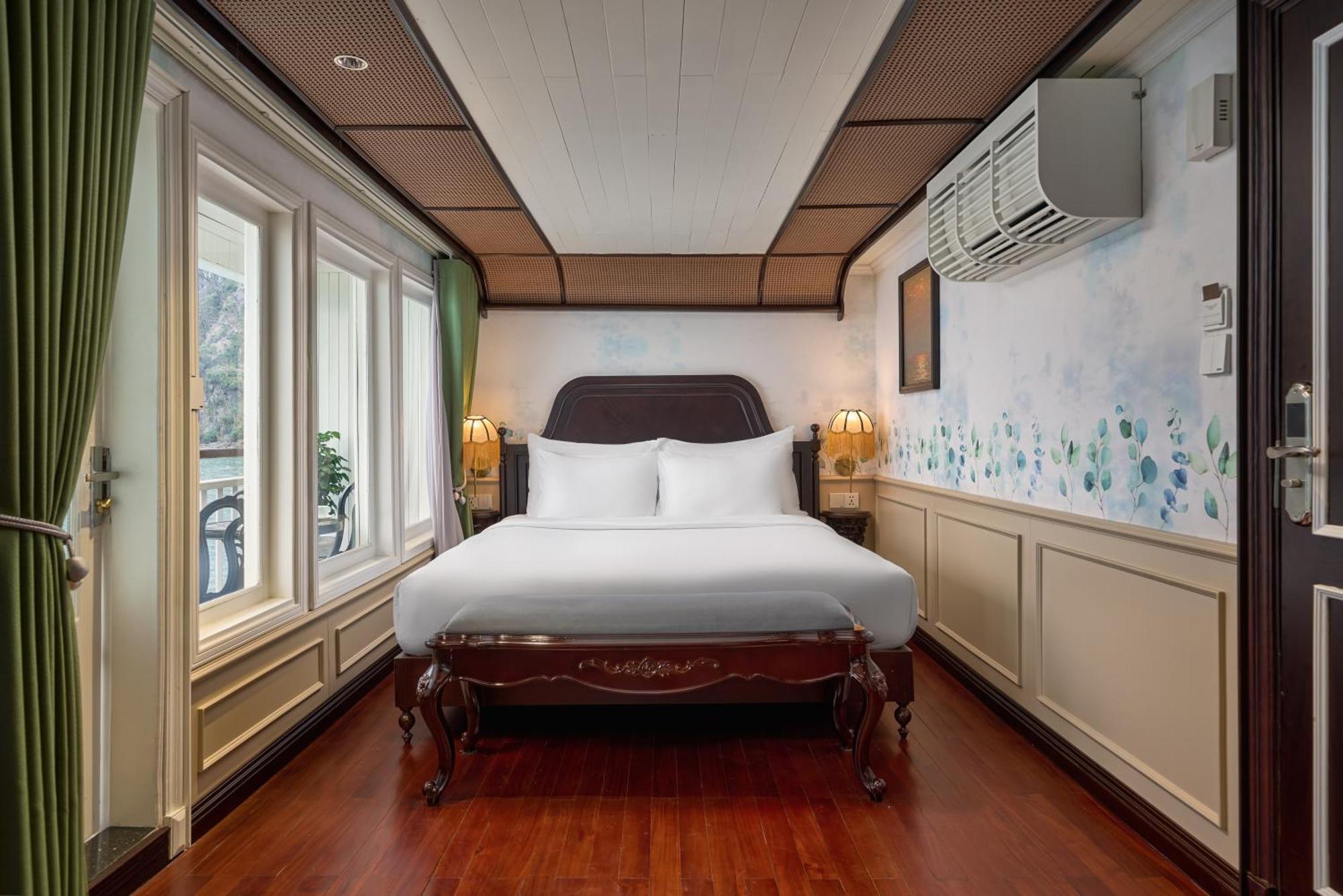 Signature Royal Halong Cruise Hạ Long Exterior foto